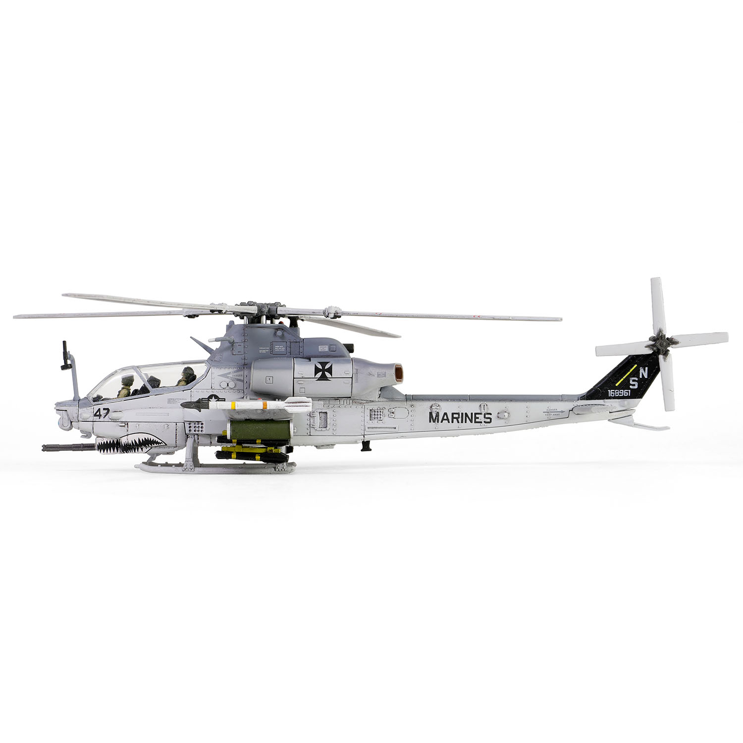 USMC AH-1Z Viper Attack Helicopter, 3rd Marine Aircraft Wing, MAG-39, HMLA-469 ‘Vengeance' , BuNo.168961