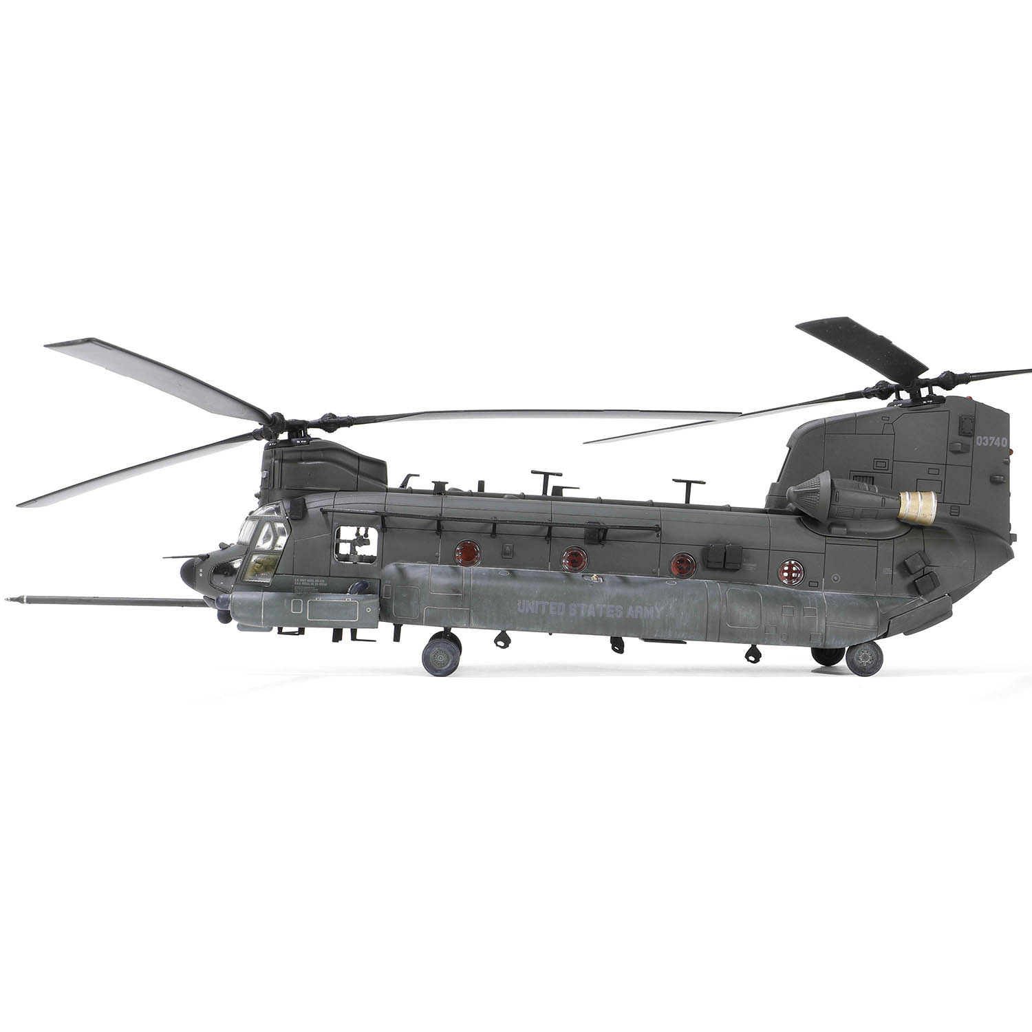 Boeing Chinook MH-47G helicopter #160 Special Operations Aviation Regiment, (160th SOAR) "Night Stalkers", United States Army, 2014