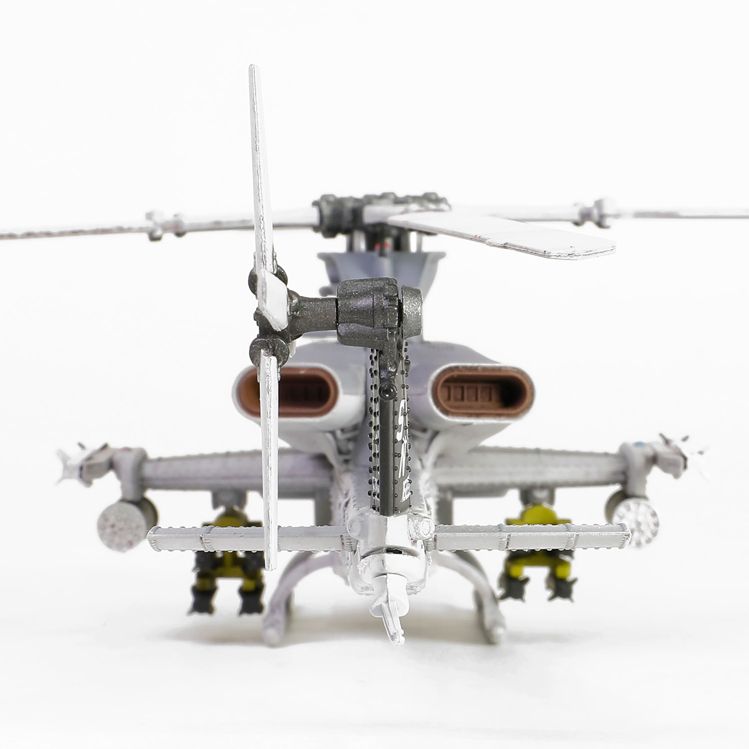 USMC AH-1Z Viper Attack Helicopter, 3rd Marine Aircraft Wing, MAG-39, HMLA-469 ‘Vengeance' , BuNo.168961