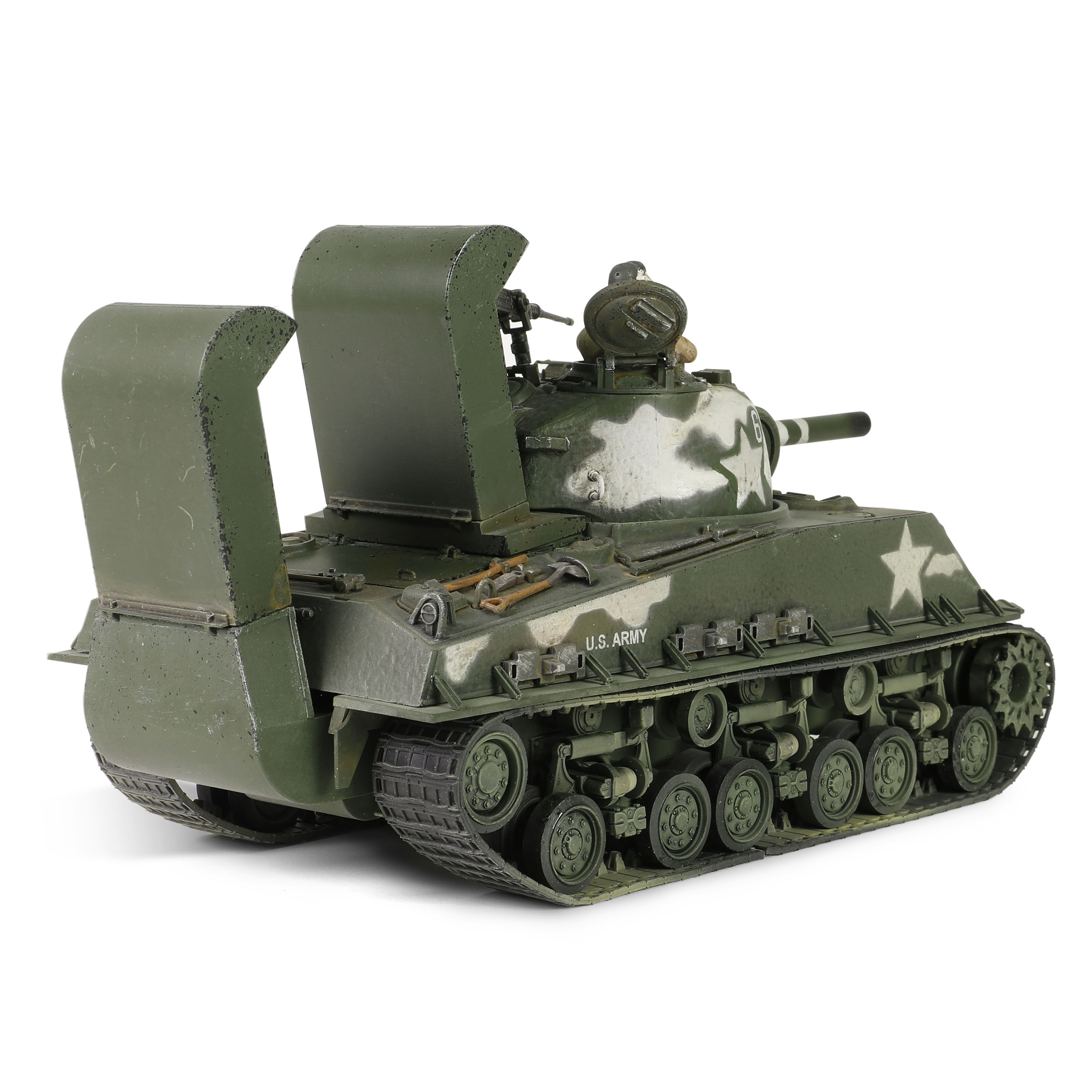 Sherman M4A3 (105) HVSS with deep wading gear US Army, 713th Tank Battalion, Okinawa, 1945