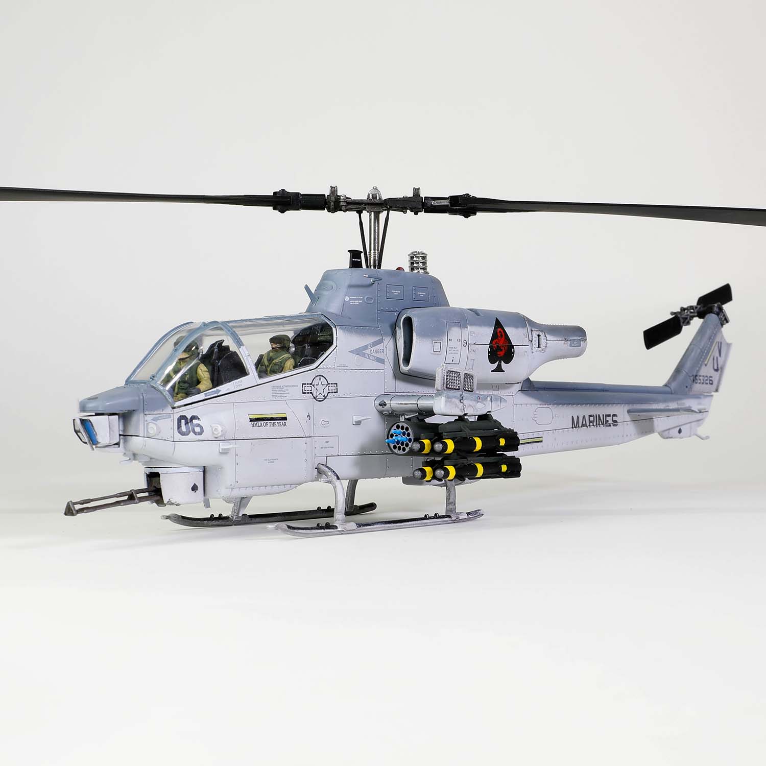 Bell AH-1W "Whiskey Cobra" U.S. Marine Corps Light attack helicopter (NTS exhaust nozzle) Squadron 267, "Final flight of the AH-1W", Camp Pendleton, 23 March