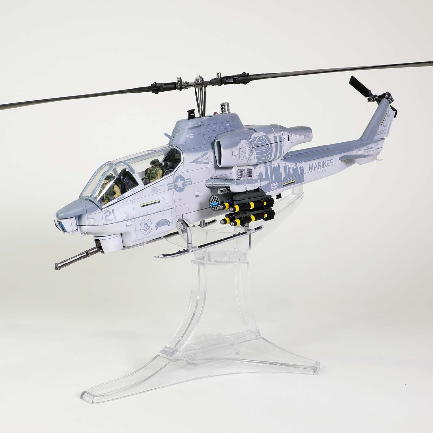 Bell AH-1W "Whiskey Cobra" U.S. Marine Corps Light attack helicopter (NTS exhaust nozzle) Squadron 167, "9/11 tribute", Camp Bastion, Afghanista, December