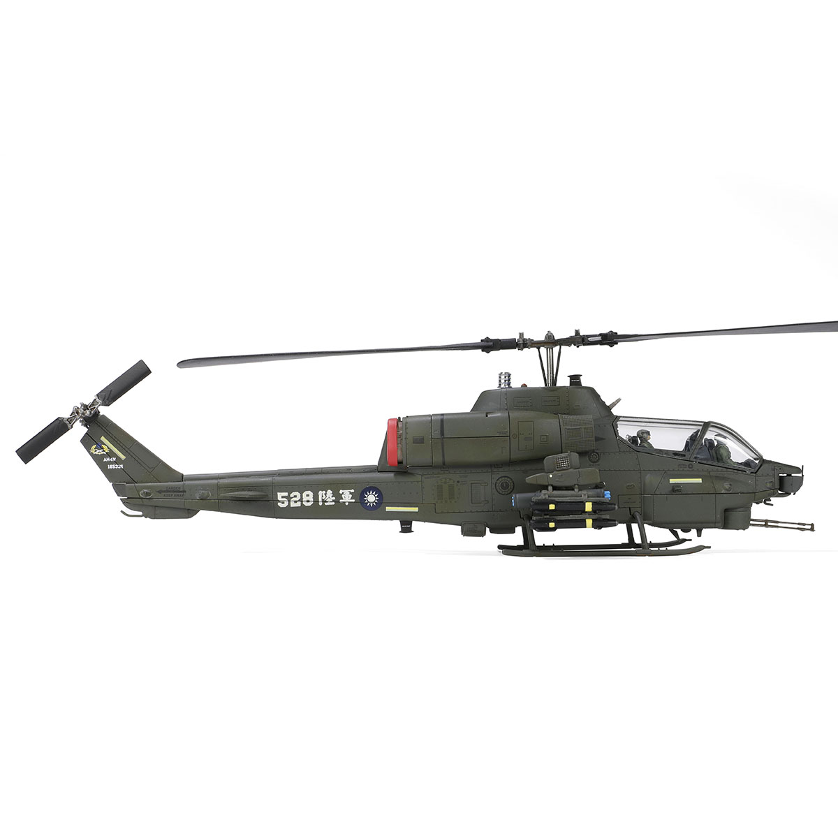 Bell AH-1W "Whiskey Cobra" attack helicopter (High visibility ver.) Tail number #528, 602nd Air Cavalry Brigade Attack Battalion, ROCA, Hsinchu Air Force Base Open Day, April