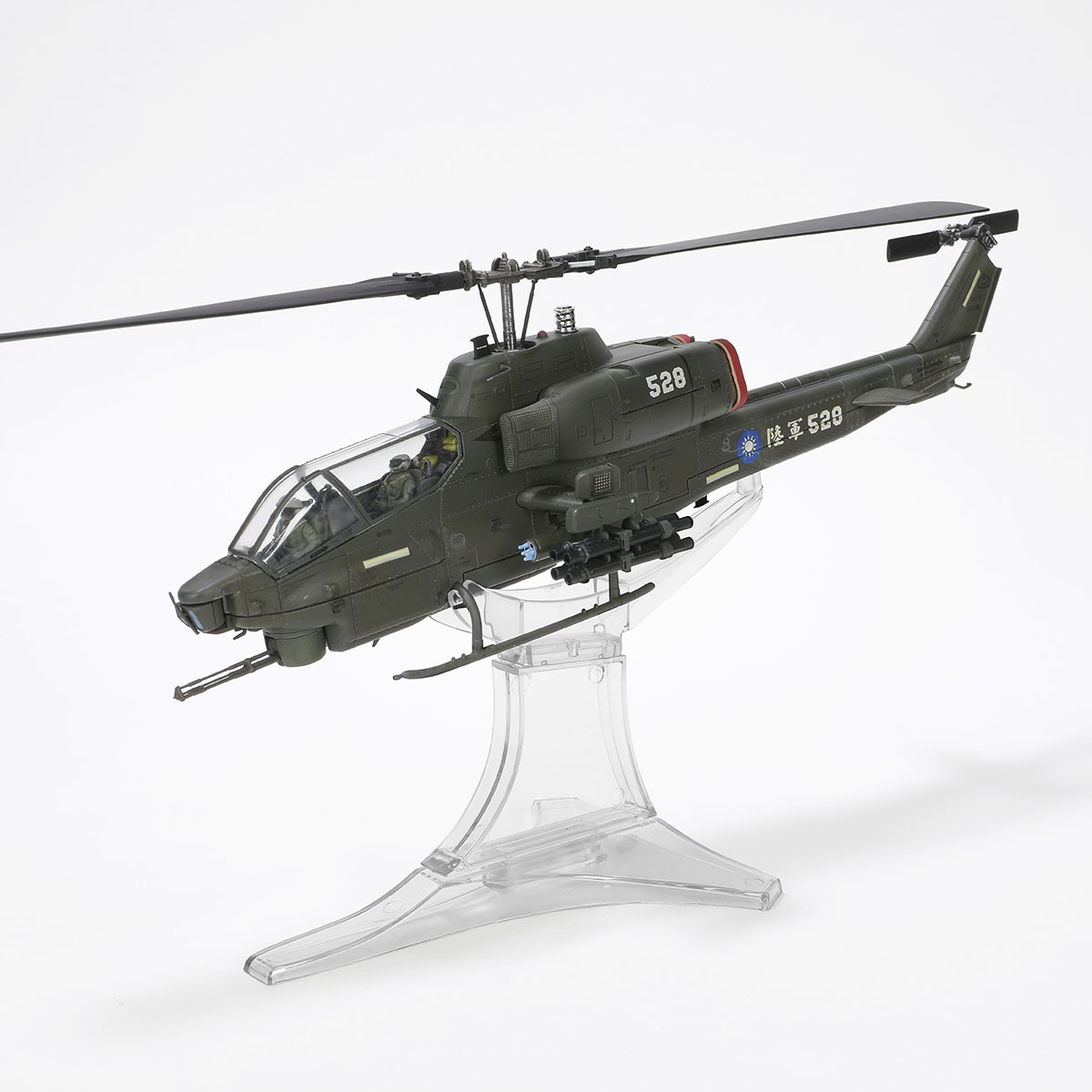 Bell AH-1W "Whiskey Cobra" attack helicopter (High visibility ver.) Tail number #528, 602nd Air Cavalry Brigade Attack Battalion, ROCA, Hsinchu Air Force Base Open Day  April