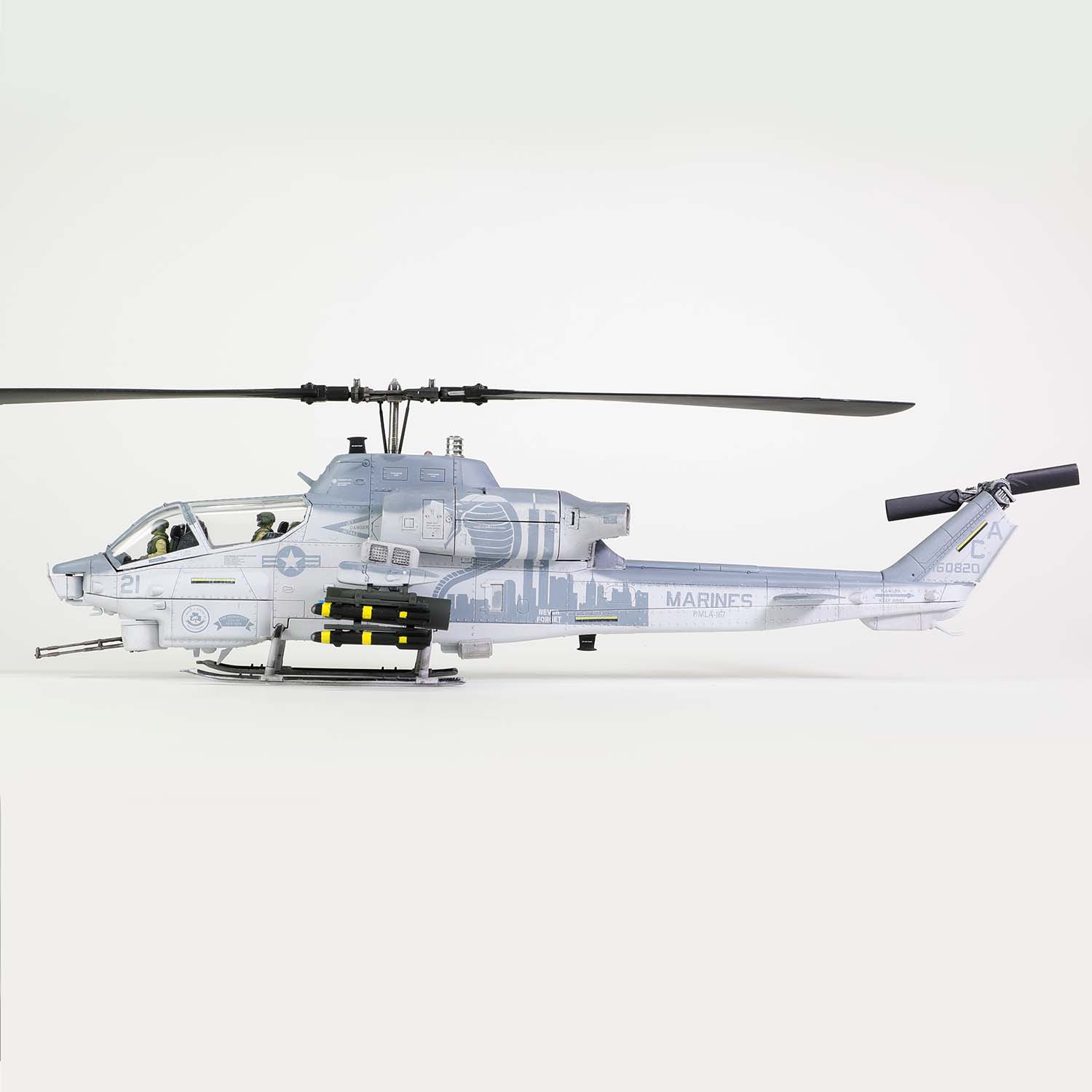 Bell AH-1W "Whiskey Cobra" U.S. Marine Corps Light attack helicopter (NTS exhaust nozzle) Squadron 167, "9/11 tribute", Camp Bastion, Afghanista, December